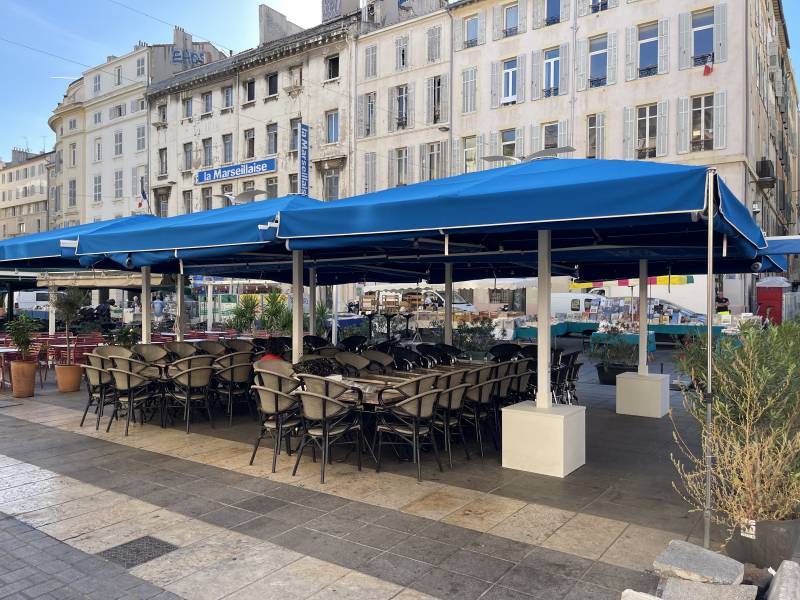 Où trouver le meilleur fournisseur de parasols dans les Bouches du Rhône